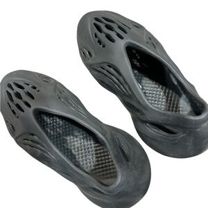 Adidas Yeezy Foam Runner
Pre-Loved